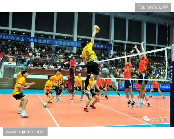 成都排球队防守策略解析与战术创新探讨