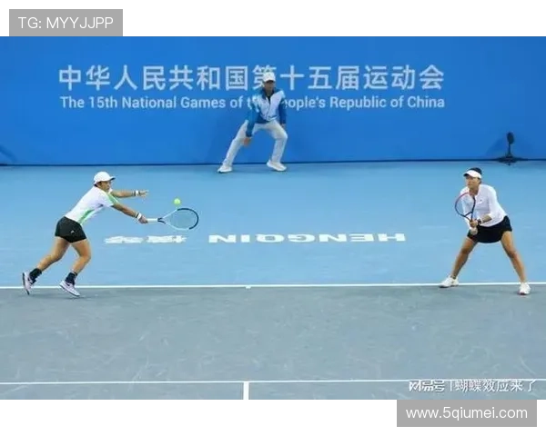 成都网球队的灵活性揭秘：网球巨献背后的训练与技巧探索