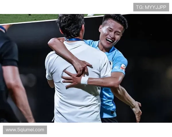 成都网球队战术引发热议球迷与教练之间的观点碰撞